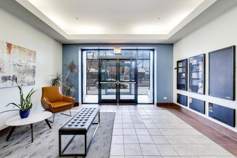 Tiny photo for 4848 N SHERIDAN Road #203, Chicago, IL 60640 (MLS # 12575857)