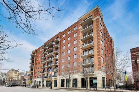 Tiny photo for 4848 N SHERIDAN Road #203, Chicago, IL 60640 (MLS # 12575857)