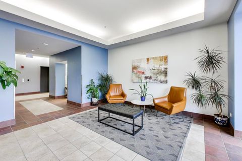 Tiny photo for 4848 N SHERIDAN Road #203, Chicago, IL 60640 (MLS # 12575857)