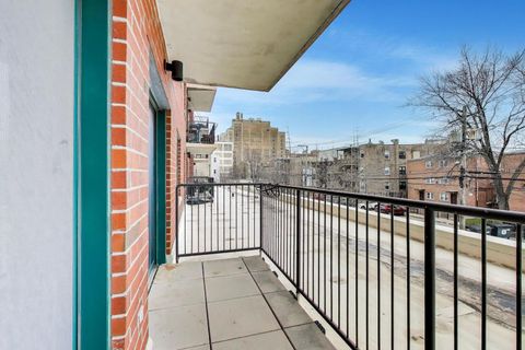 Tiny photo for 4848 N SHERIDAN Road #203, Chicago, IL 60640 (MLS # 12575857)