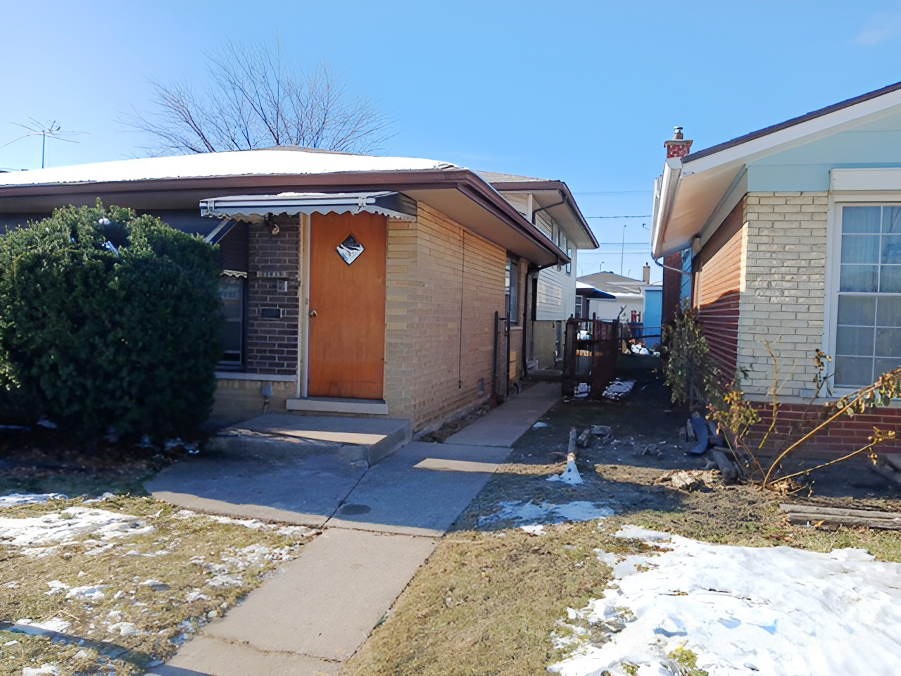 11818 S Justine Street