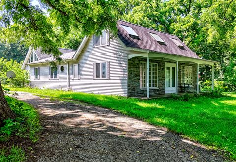 Photo of 10386 B Fox River Drive, Newark, IL 60541 (MLS # 12431195)