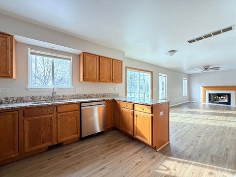 Tiny photo for 2811 Imperial Valley Trail, Aurora, IL 60503 (MLS # 12594716)