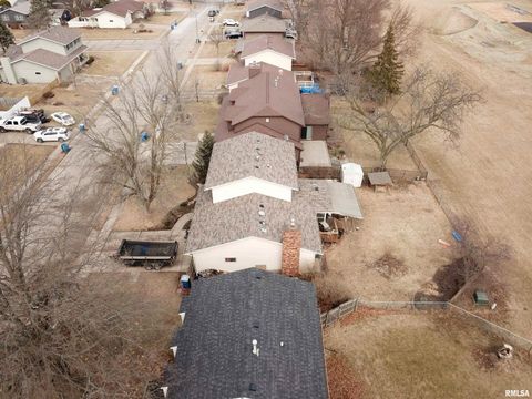 Tiny photo for 513 S 7TH Street, Eldridge, IA 52748 (MLS # QC4261880)