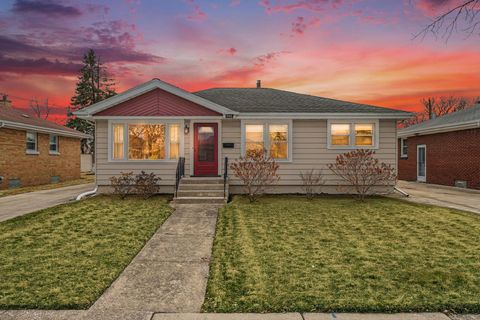 Tiny photo for 735 E 163rd Street, South Holland, IL 60473 (MLS # 12551855)