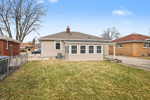Tiny photo for 735 E 163rd Street, South Holland, IL 60473 (MLS # 12551855)