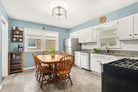 Tiny photo for 735 E 163rd Street, South Holland, IL 60473 (MLS # 12551855)