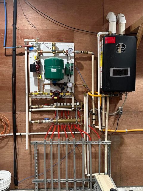 Tiny photo for 20 ASHLEY Lane, Casey, IL 62420 (MLS # EB460124)