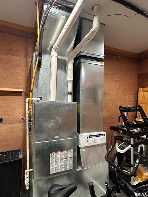 Tiny photo for 20 ASHLEY Lane, Casey, IL 62420 (MLS # EB460124)