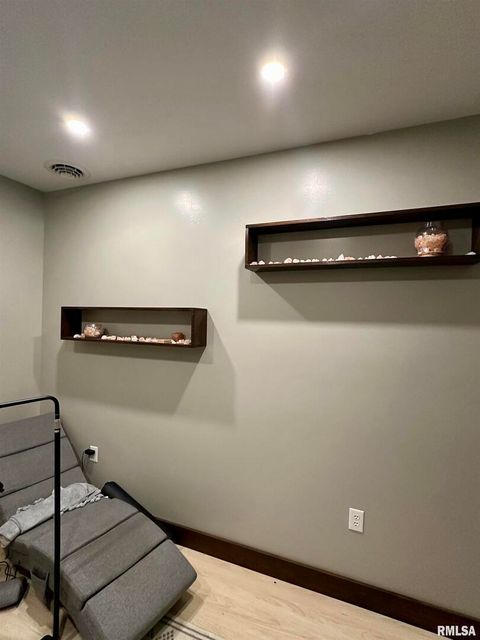 Tiny photo for 20 ASHLEY Lane, Casey, IL 62420 (MLS # EB460124)