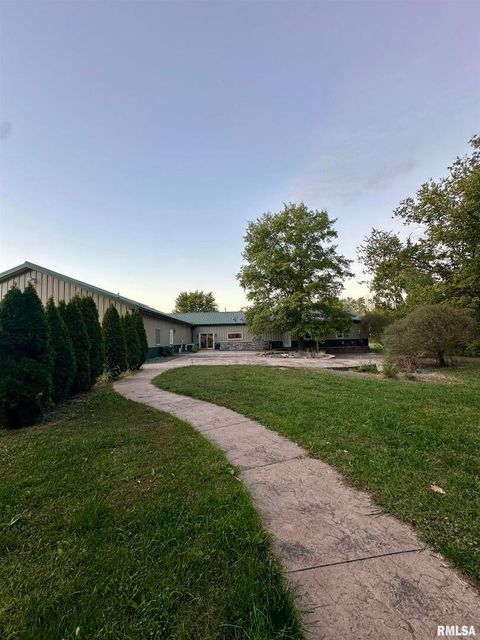 Tiny photo for 20 ASHLEY Lane, Casey, IL 62420 (MLS # EB460124)