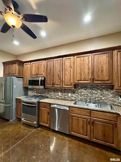 Tiny photo for 20 ASHLEY Lane, Casey, IL 62420 (MLS # EB460124)