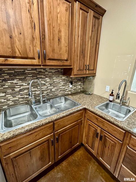 Tiny photo for 20 ASHLEY Lane, Casey, IL 62420 (MLS # EB460124)