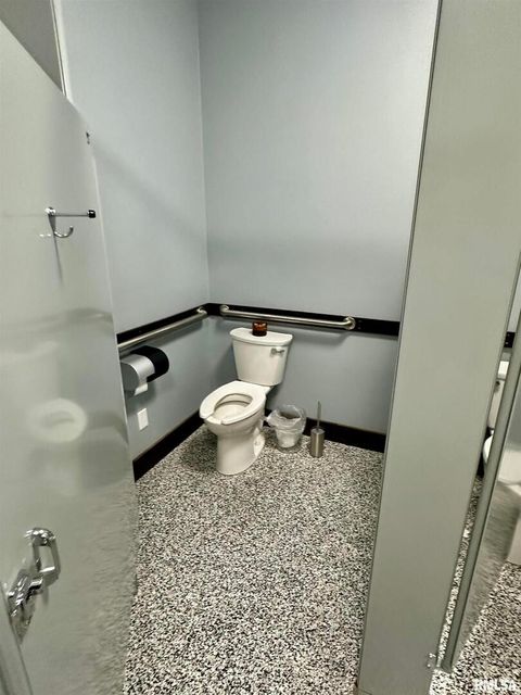 Tiny photo for 20 ASHLEY Lane, Casey, IL 62420 (MLS # EB460124)