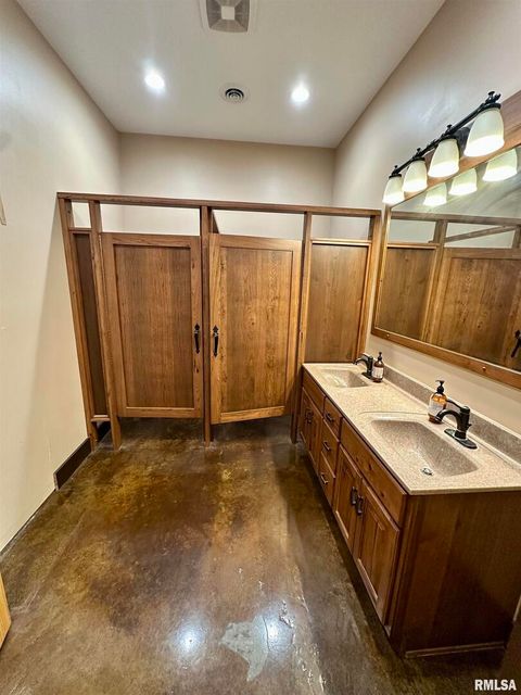 Tiny photo for 20 ASHLEY Lane, Casey, IL 62420 (MLS # EB460124)