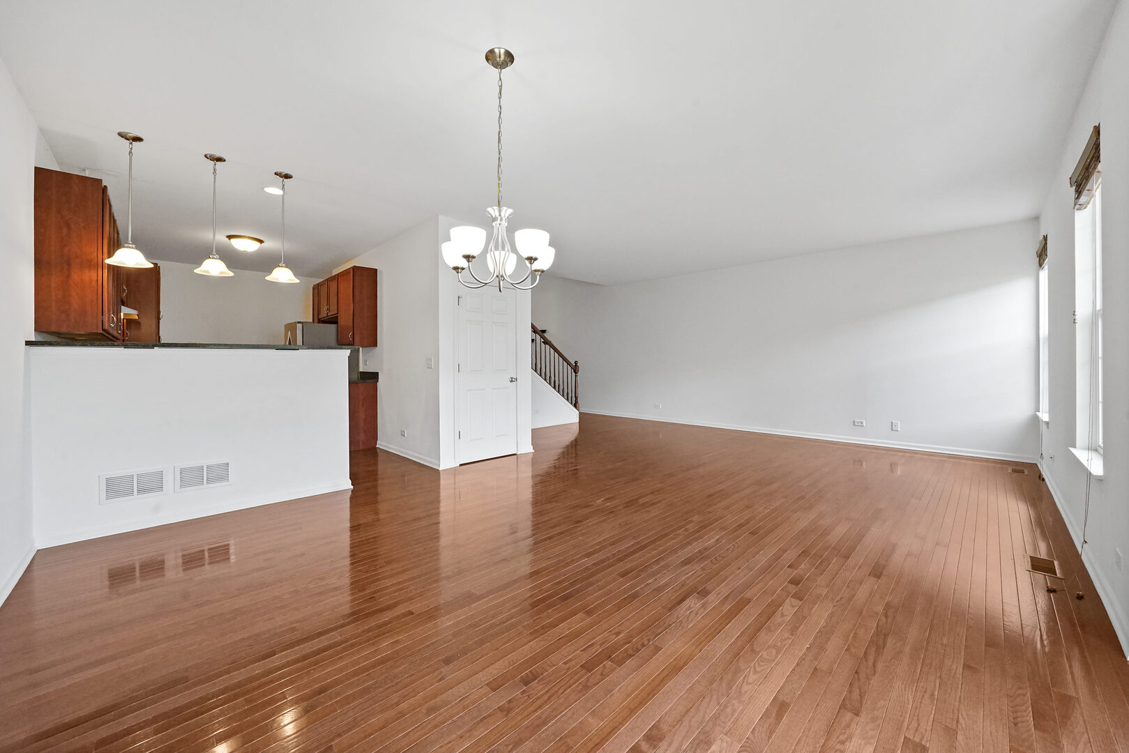 10S429 CARRINGTON Circle