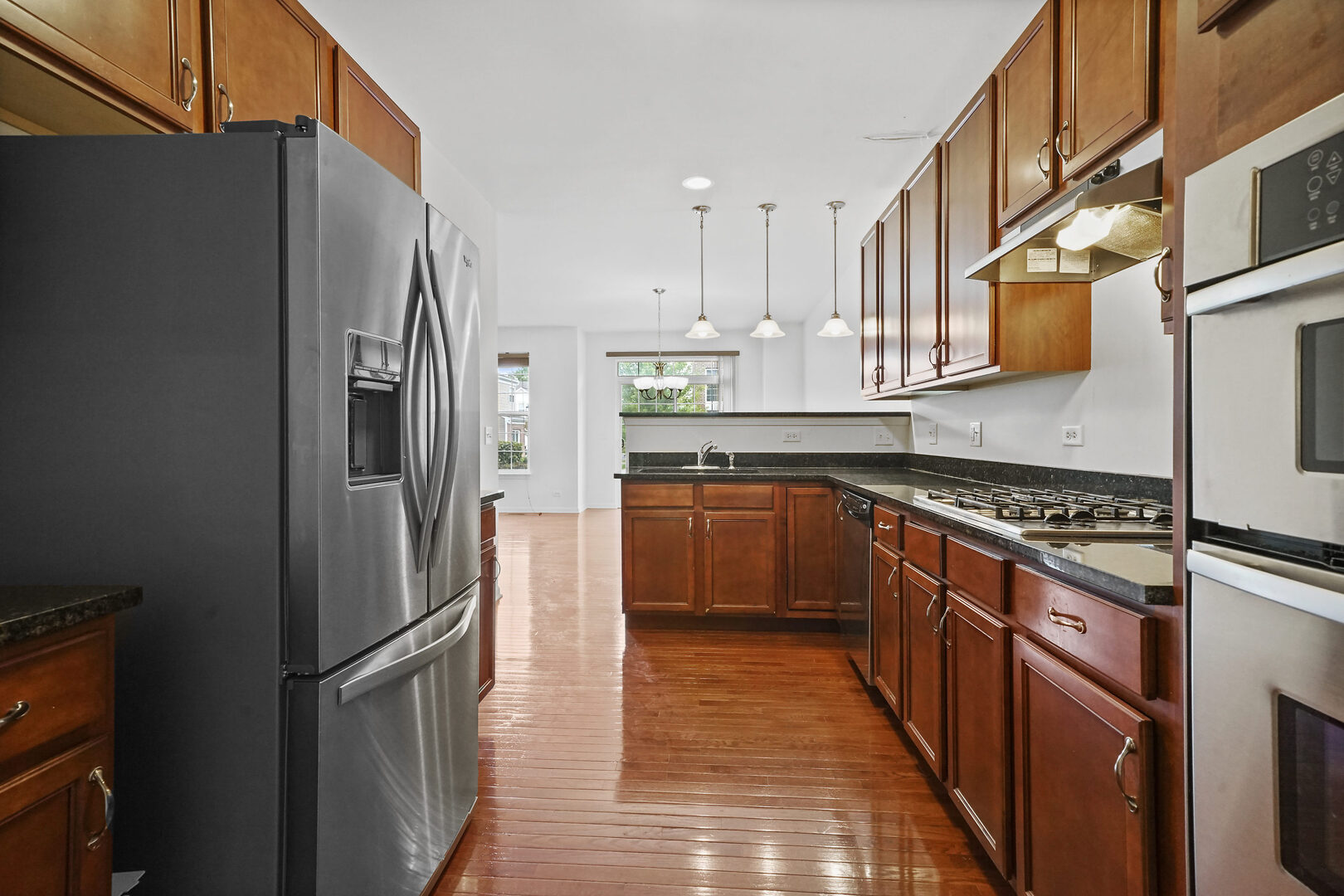 10S429 CARRINGTON Circle