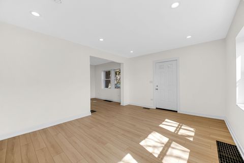Tiny photo for 8758 S Wabash Avenue, Chicago, IL 60619 (MLS # 12597277)