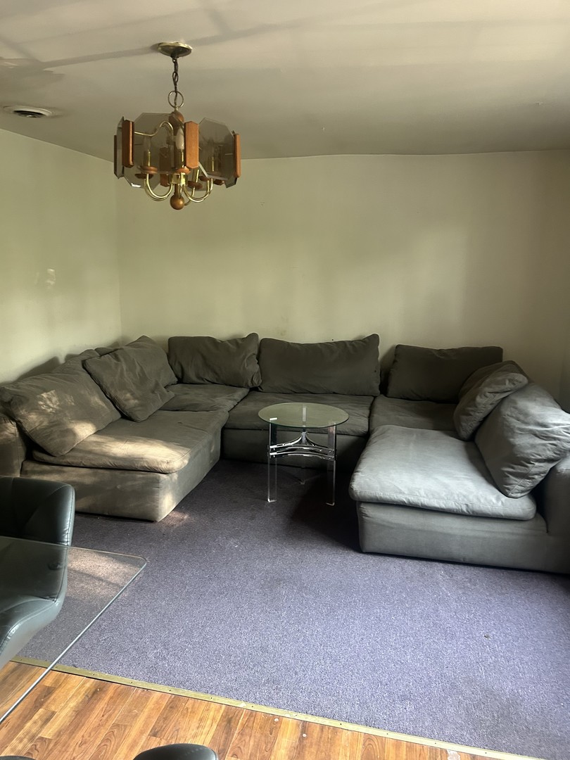 949 N Lawler Avenue