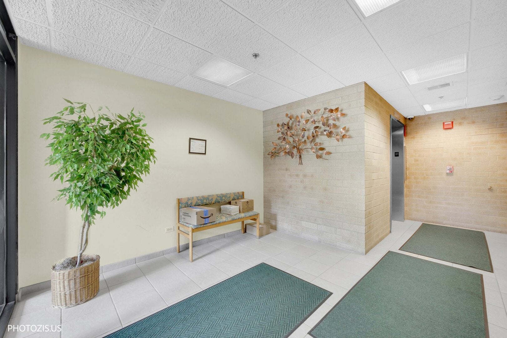 1380 Oakwood Avenue 204