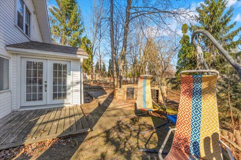 Tiny photo for 49 N Lake Avenue, Fox Lake, IL 60020 (MLS # 12610615)