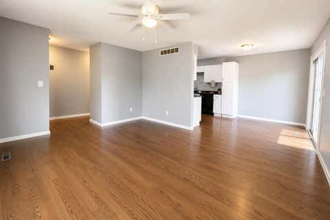Tiny photo for 6 E Sunshine Court, Bloomington, IL 61704 (MLS # 12731004)