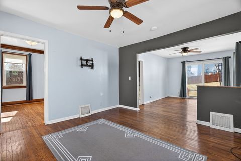 Tiny photo for 4836 Francisco Avenue, Downers Grove, IL 60515 (MLS # 12560137)