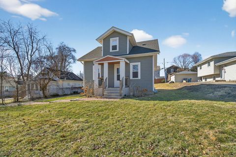 Tiny photo for 4836 Francisco Avenue, Downers Grove, IL 60515 (MLS # 12560137)