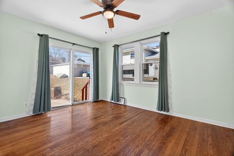 Tiny photo for 4836 Francisco Avenue, Downers Grove, IL 60515 (MLS # 12560137)