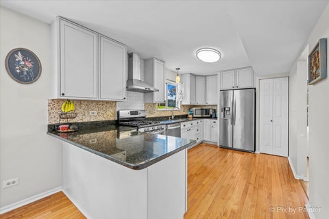 Tiny photo for 344 Yorkshire Drive, Mundelein, IL 60060 (MLS # 12751296)