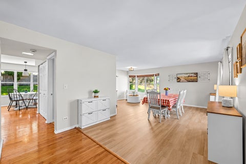 Tiny photo for 344 Yorkshire Drive, Mundelein, IL 60060 (MLS # 12751296)