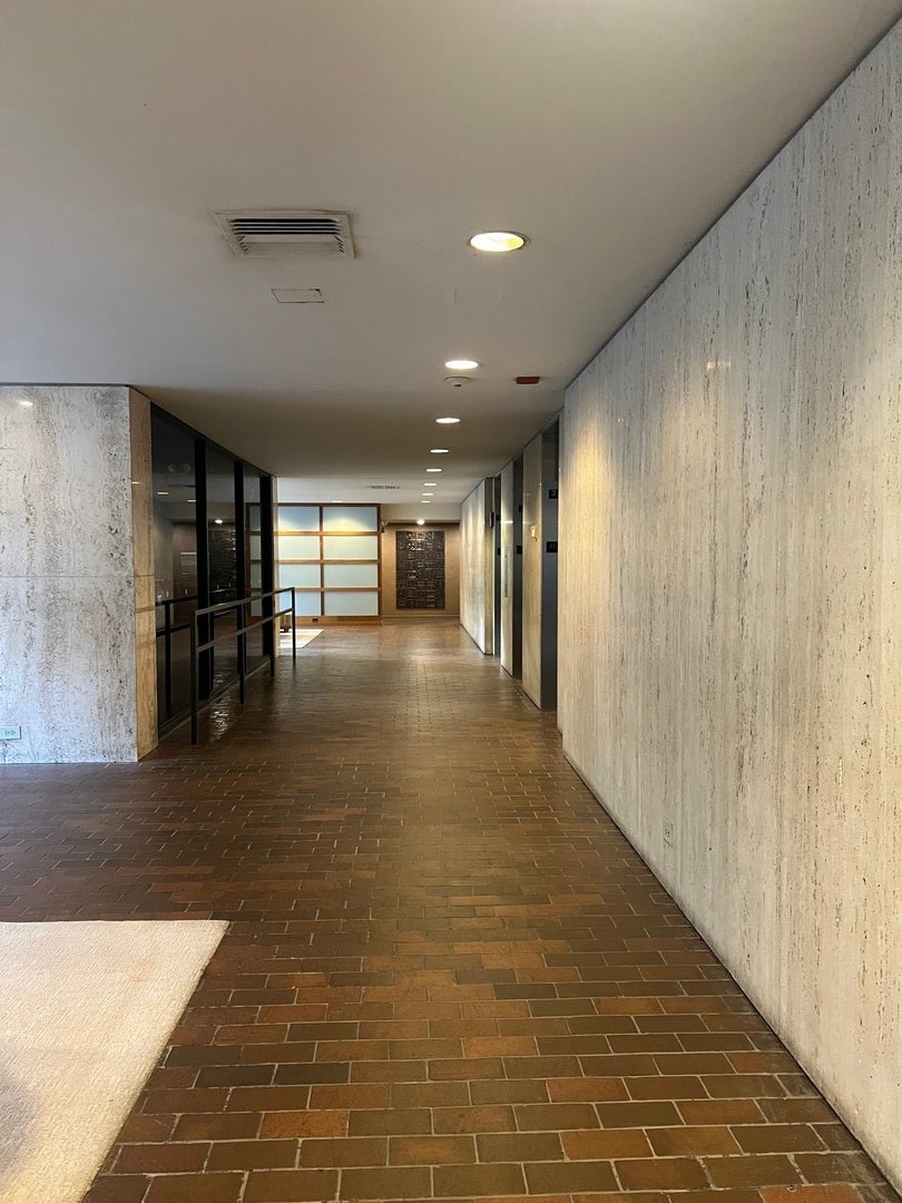 5445 N SHERIDAN Road 2803