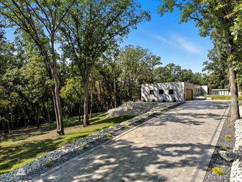 12604 S Pawnee Road Palos Park IL 60464