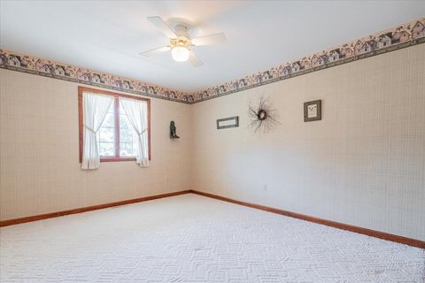 Tiny photo for 5897 Country Meadow Lane, Clinton, IL 61727 (MLS # 12459632)