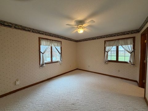 Tiny photo for 5897 Country Meadow Lane, Clinton, IL 61727 (MLS # 12459632)