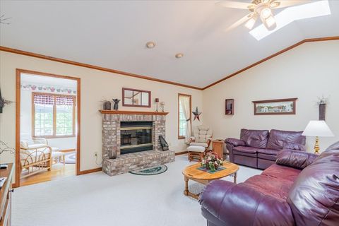 Tiny photo for 5897 Country Meadow Lane, Clinton, IL 61727 (MLS # 12459632)