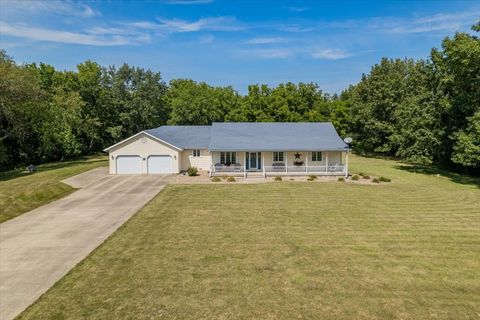 Tiny photo for 5897 Country Meadow Lane, Clinton, IL 61727 (MLS # 12459632)