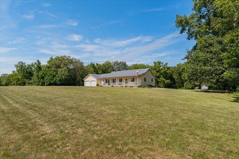 Tiny photo for 5897 Country Meadow Lane, Clinton, IL 61727 (MLS # 12459632)