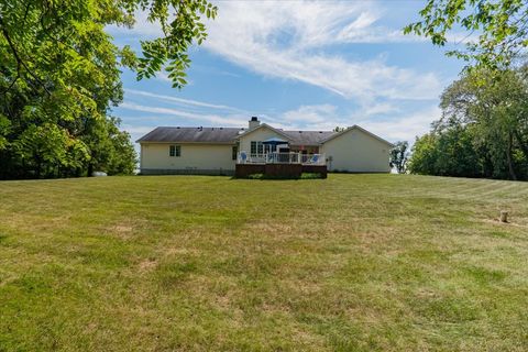 Tiny photo for 5897 Country Meadow Lane, Clinton, IL 61727 (MLS # 12459632)