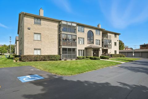 Tiny photo for 5018 Midlothian Turnpike Turnpike #1009, Crestwood, IL 60418 (MLS # 12493686)