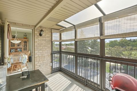 Tiny photo for 5018 Midlothian Turnpike Turnpike #1009, Crestwood, IL 60418 (MLS # 12493686)