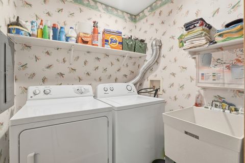 Tiny photo for 5018 Midlothian Turnpike Turnpike #1009, Crestwood, IL 60418 (MLS # 12493686)