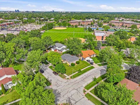 Tiny photo for 133 Sumac Court, Schaumburg, IL 60193 (MLS # 12646905)
