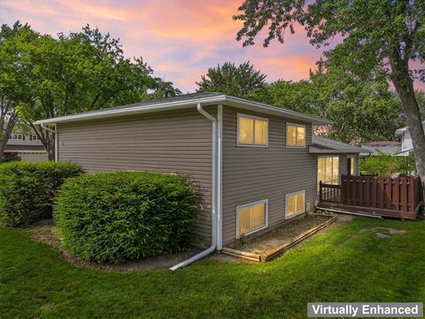 Tiny photo for 133 Sumac Court, Schaumburg, IL 60193 (MLS # 12646905)