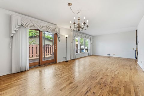 Tiny photo for 133 Sumac Court, Schaumburg, IL 60193 (MLS # 12646905)