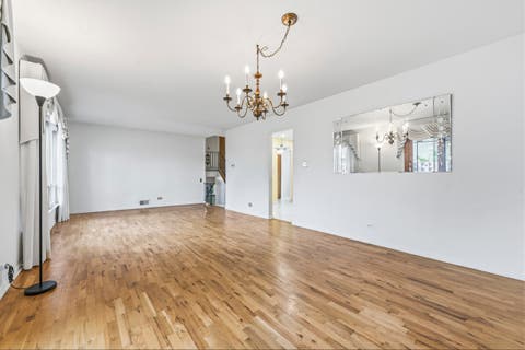 Tiny photo for 133 Sumac Court, Schaumburg, IL 60193 (MLS # 12646905)