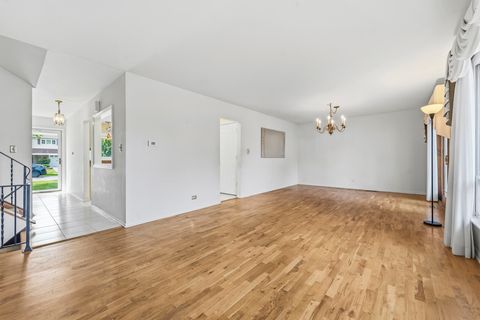 Tiny photo for 133 Sumac Court, Schaumburg, IL 60193 (MLS # 12646905)