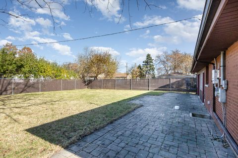 Tiny photo for 7726 W 80th Place, Bridgeview, IL 60455 (MLS # 12517982)