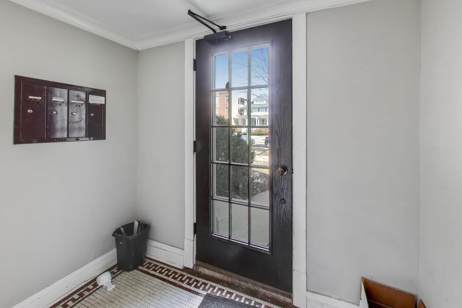 4644 N Paulina Street 2N