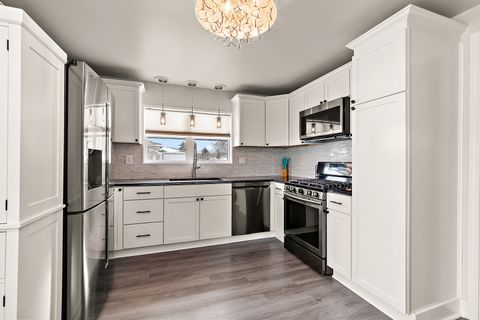 Tiny photo for 16041 Long Avenue, Oak Forest, IL 60452 (MLS # 12546189)